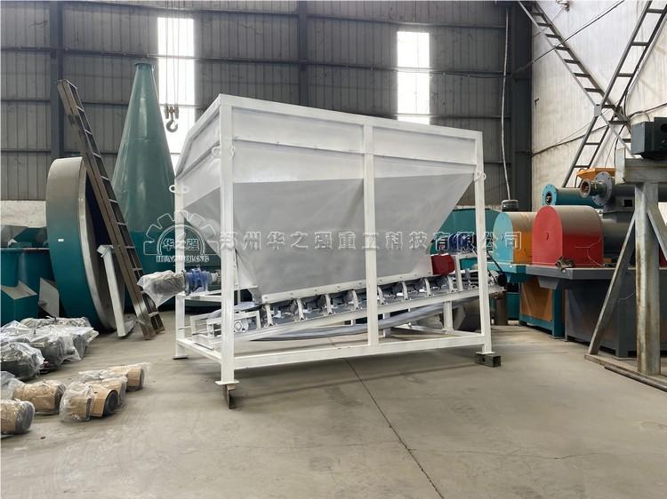 雞糞有機(jī)肥加工設(shè)備多少錢？