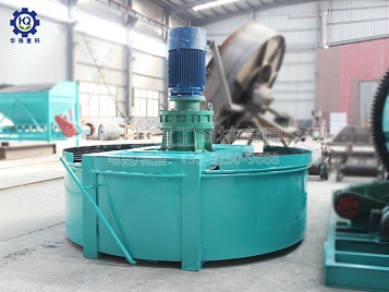 影響自動有機(jī)肥生產(chǎn)設(shè)備肥料是否結(jié)塊的主要因素